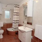 Apartament By The Sea Mastrinka, Ciovo - 4648 *